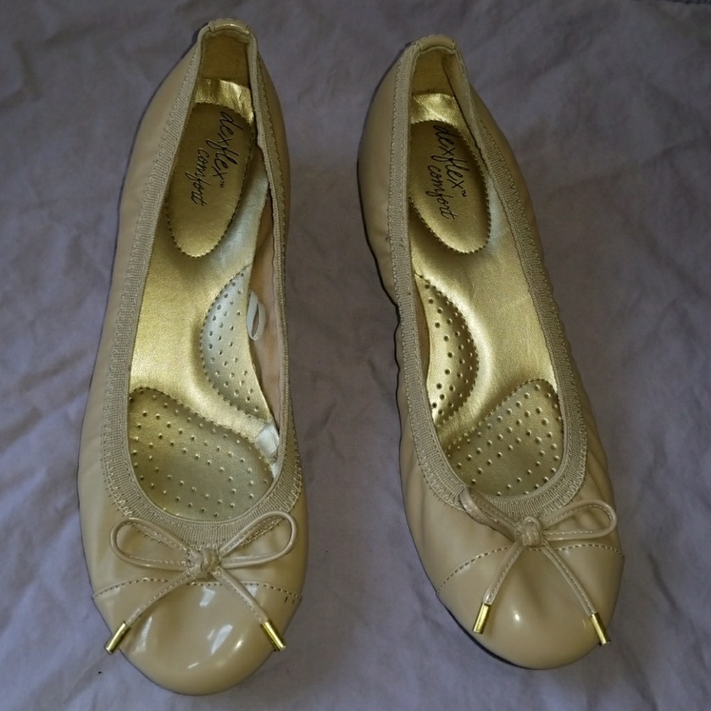 Nude/Blush Platform Flats Size 7 wide